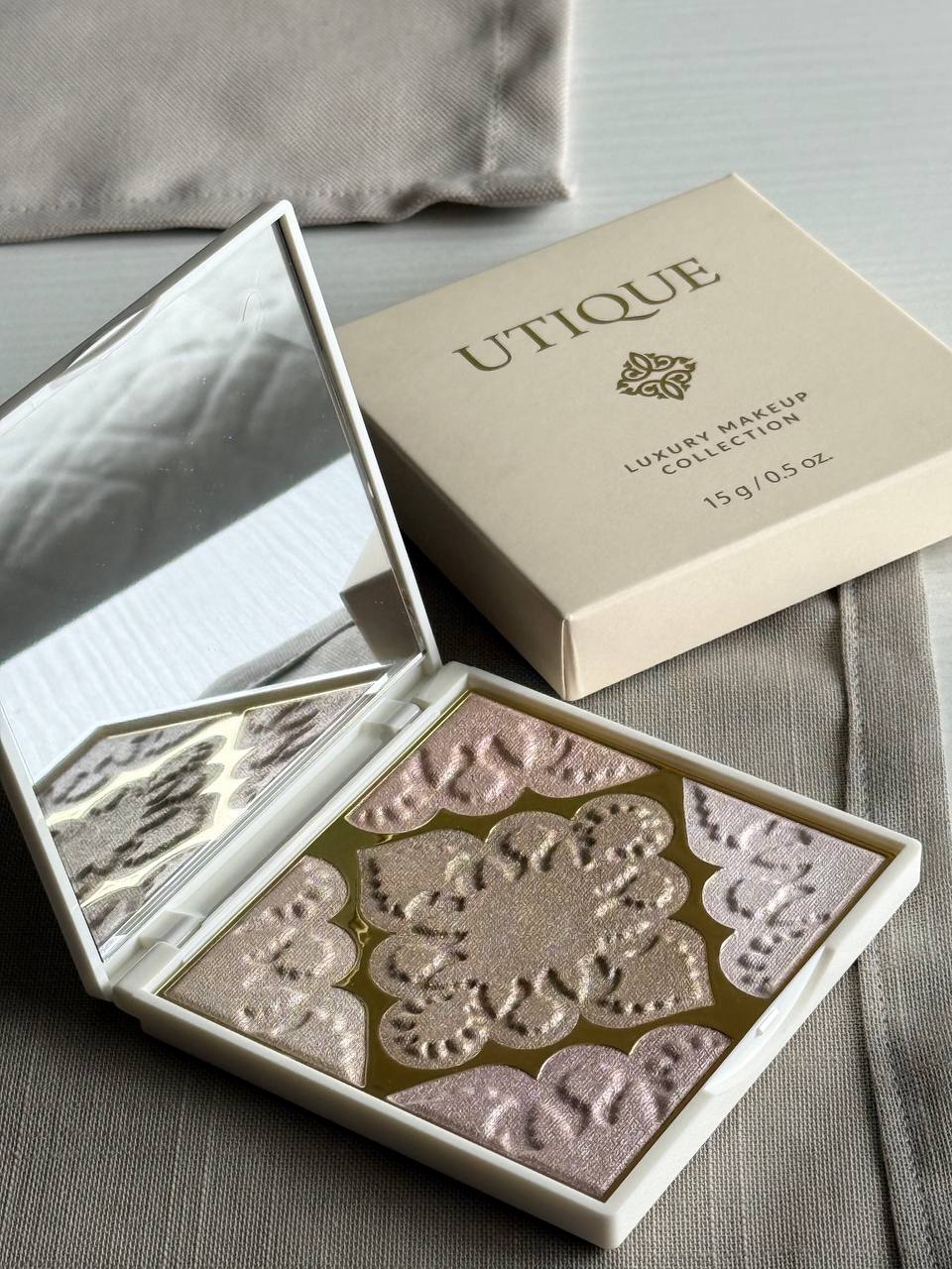 UTIQUE Švytėjimo suteikianti paletė